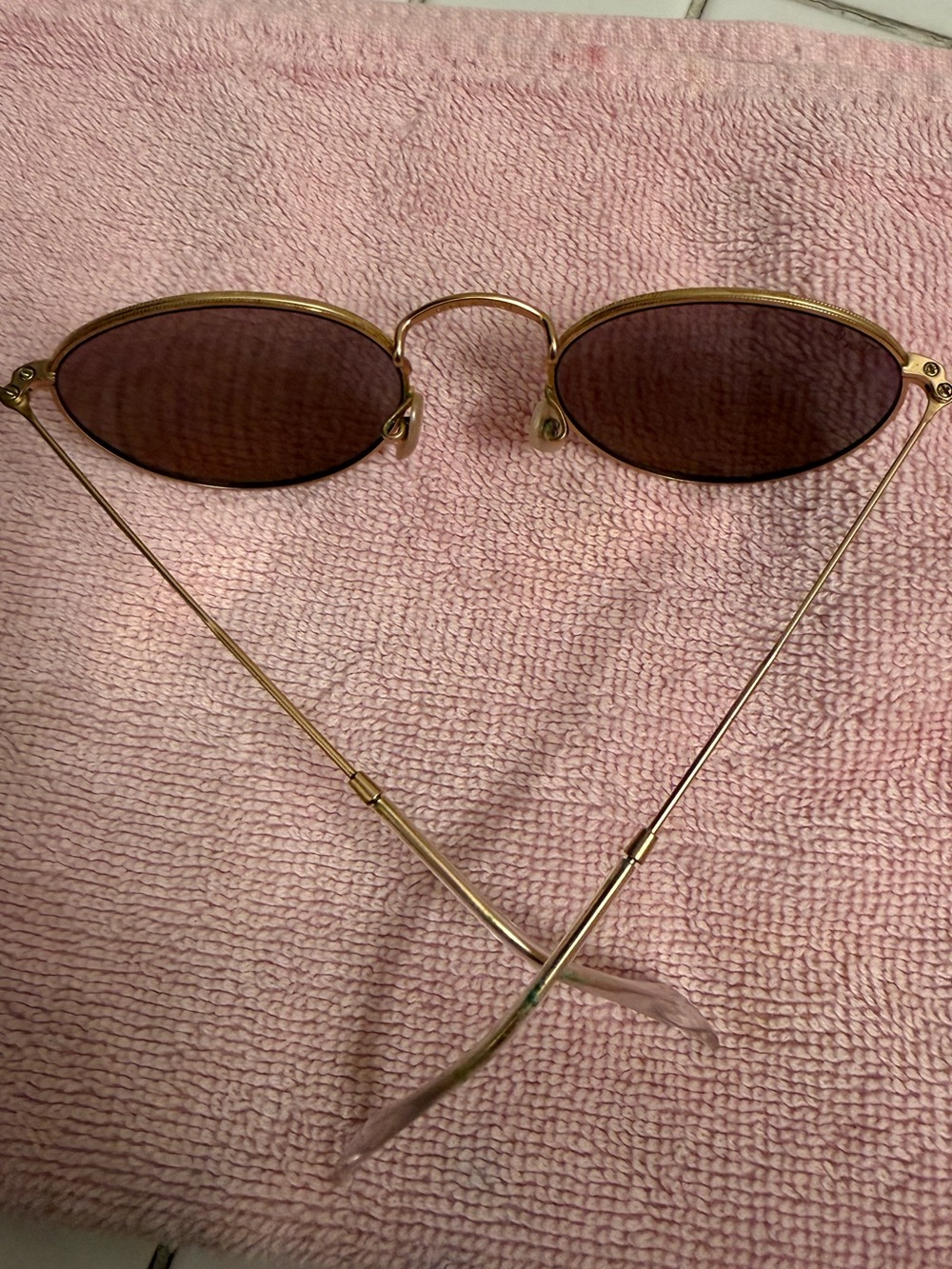 Ray-Ban Gold Frame Sunglasses with Pink Lenses - Picture 2 of 2